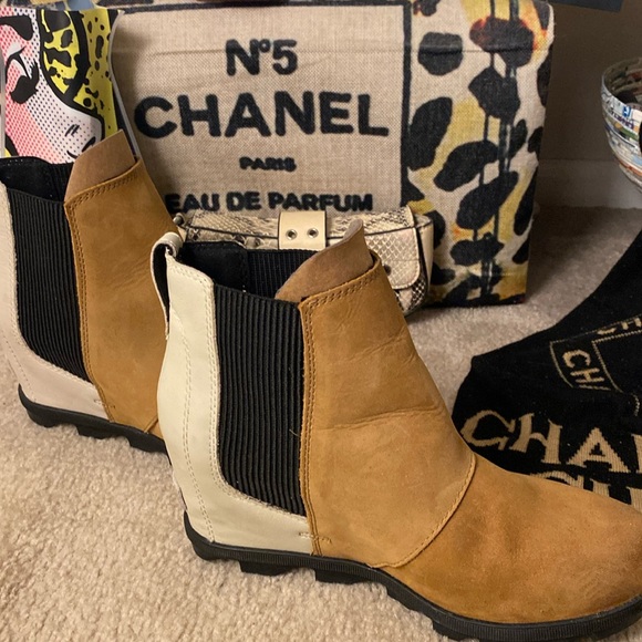 Sorel Shoes - Fabulous pair of Sorel booties 👢
